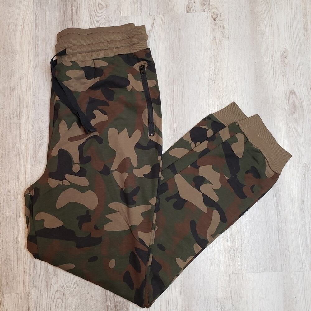 Woodland Slim Fit French Terry Joggers With Zippered Pockets Small